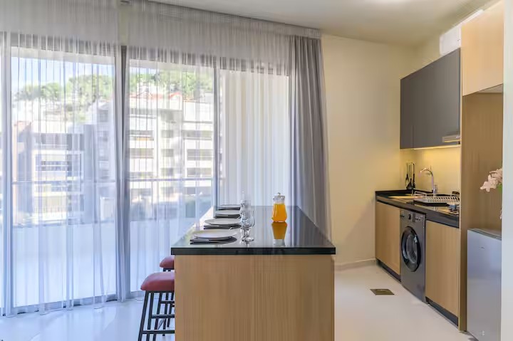 One Bedroom Suite - Kitchen & Dining